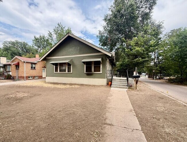 Building Photo - 1/2 Off First Months Rent! 3 Bed + 2 bonus rooms in basement, 2 Bath Home NEAR CSU! Flexible leas...