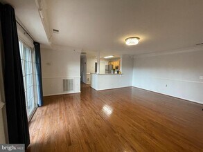 Building Photo - 501 Garrison Woods Dr