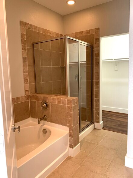 Building Photo - 1604 Tribeca Way