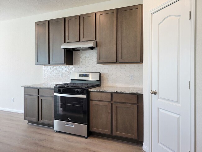 Building Photo - 2815 LYRA Ct