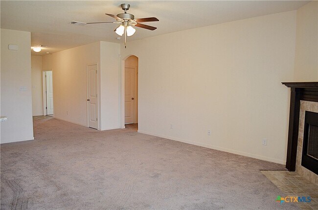 Building Photo - 6702 Keechi Valley Dr