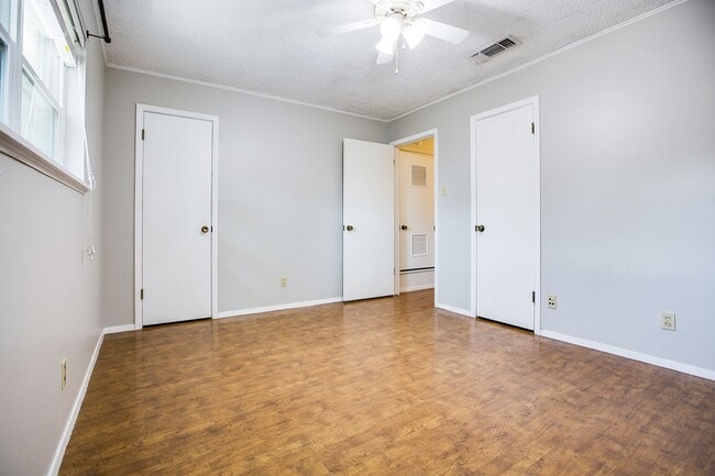 Building Photo - 2713 Canyon Creek Dr