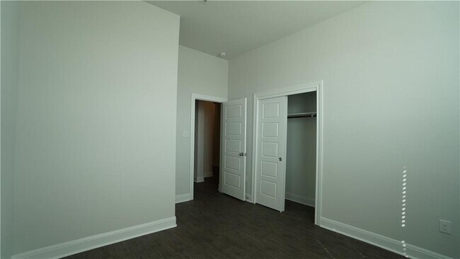 Building Photo - 1308 Falconer Wy
