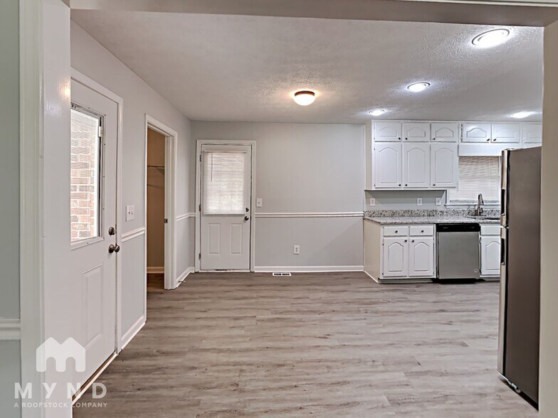 Building Photo - 100 Clifton Dr