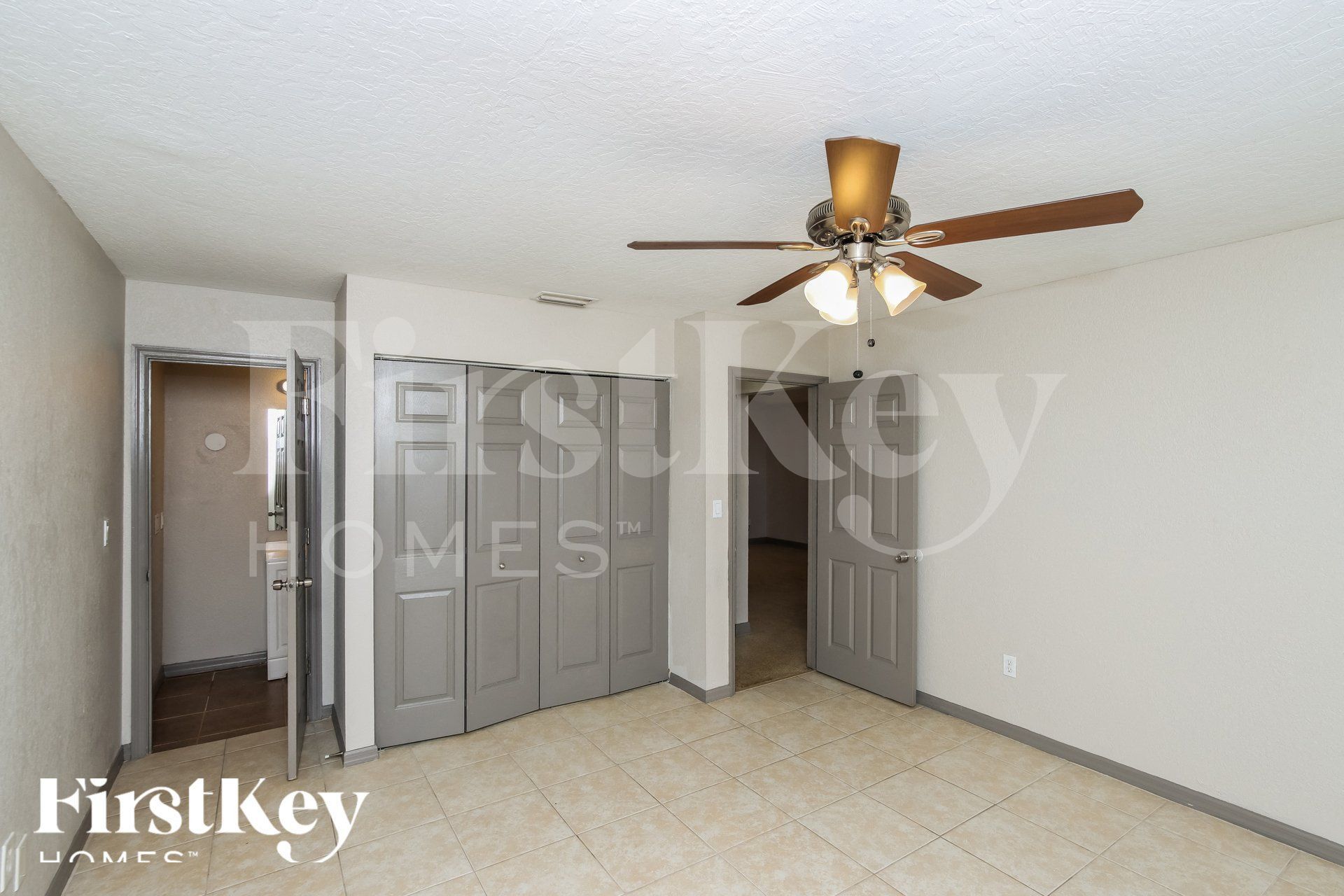 Building Photo - 2749 Elm Dr NE