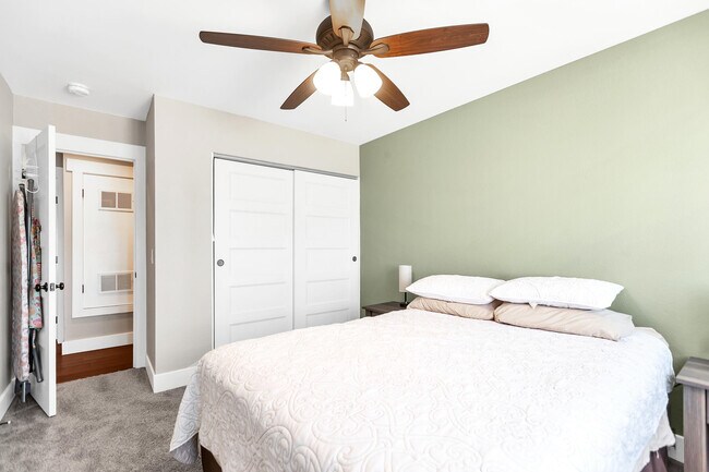 Building Photo - 73853 Playa Vista Dr