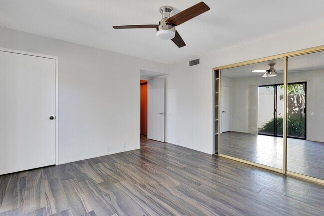 Building Photo - 73416 Irontree Dr