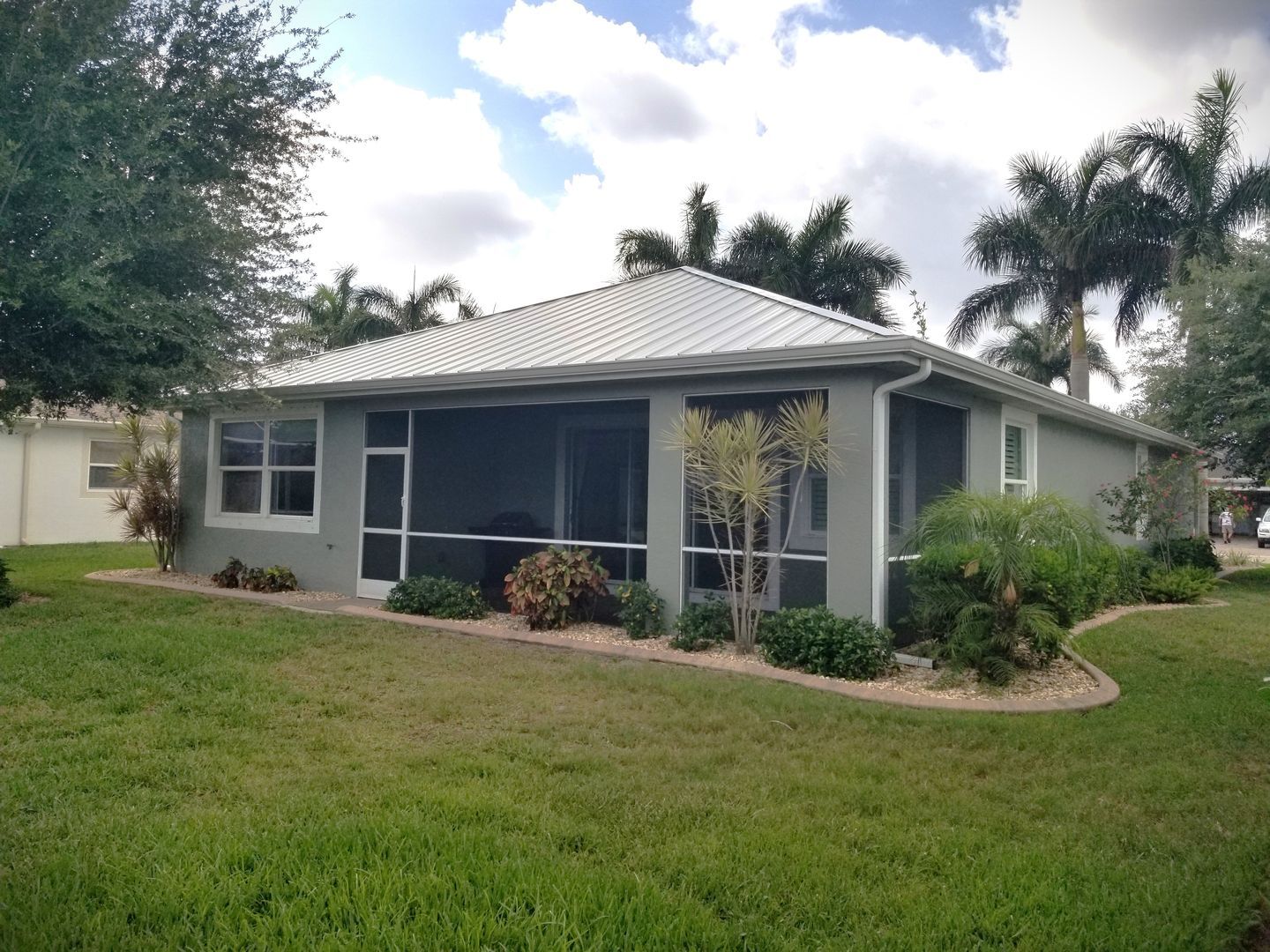 Building Photo - Celebration Cape - Gated Community - 3/2+Den/2 car garage
