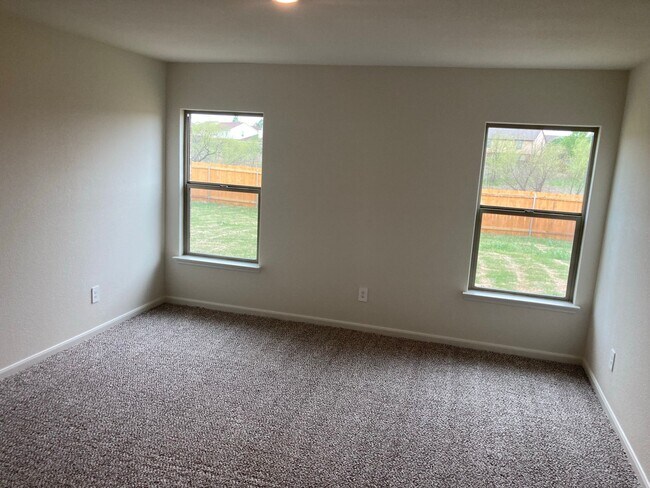 Building Photo - 3007 Boran Dr