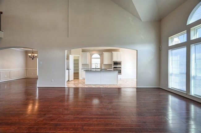 Building Photo - 8334 Cape Royal Dr