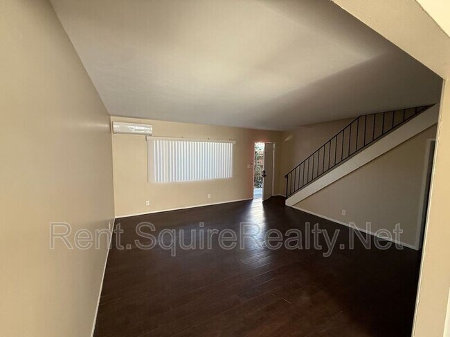Building Photo - 256 Euclid Pl
