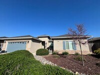 Building Photo - Beautiful home coming soon in Reedley!