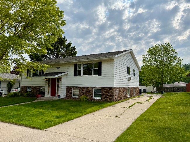Primary Photo - 1621 N 35th St