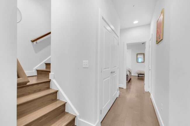 Building Photo - Modern 4-Level Townhome with Rooftop Terrace & Indoor/Outdoor Fireplace Near Old Town