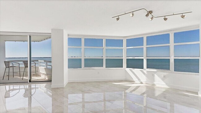 Building Photo - 888 Blvd of the Arts