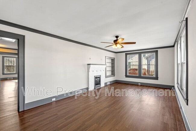 Building Photo - 401 W Ketchie St