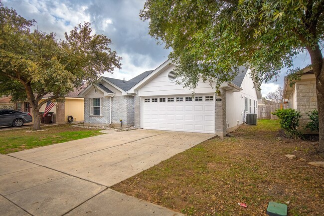 Building Photo - "Charming 4-Bedroom Home with 2 Full Baths...