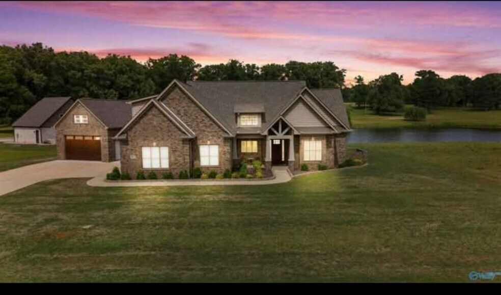 Building Photo - 3023 Marina Dr