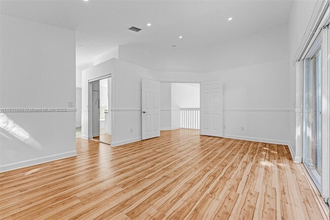 Building Photo - 4741 NW 94th Ct