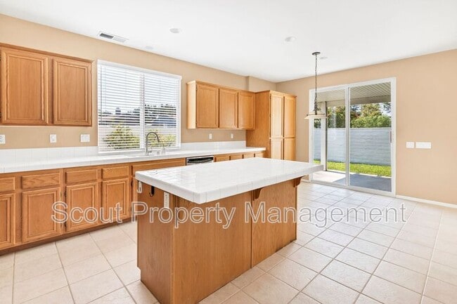 Building Photo - 44699 Springvail Ct