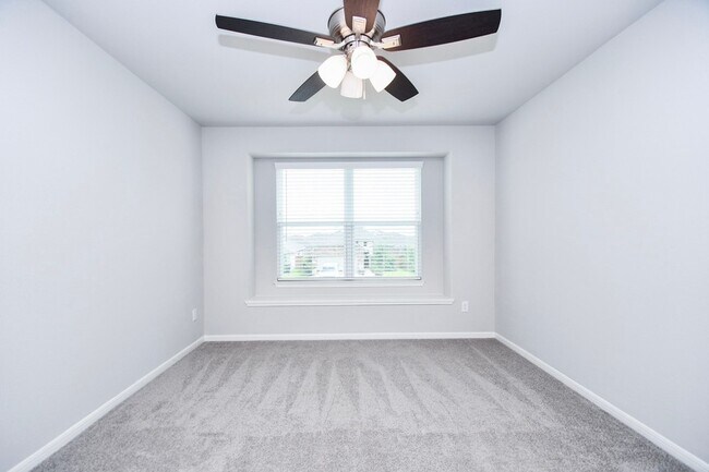 Building Photo - 1417 Sundown Gln Ln