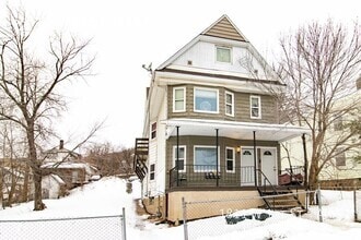 Building Photo - 1811 W 1st St