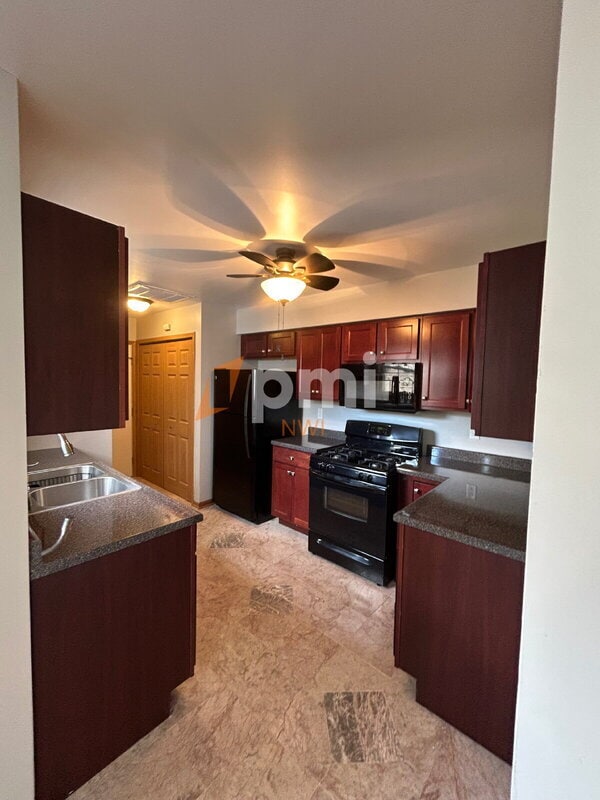 Building Photo - 162 Mallard Pointe Dr