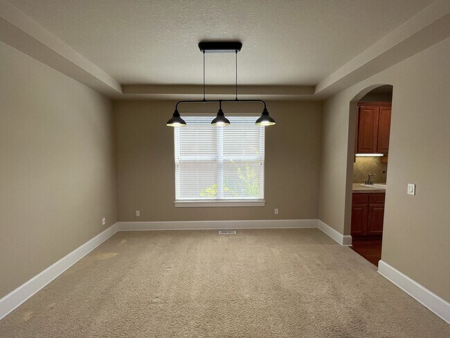 Building Photo - Bright & Airy Home with Granite Kitchen, V...