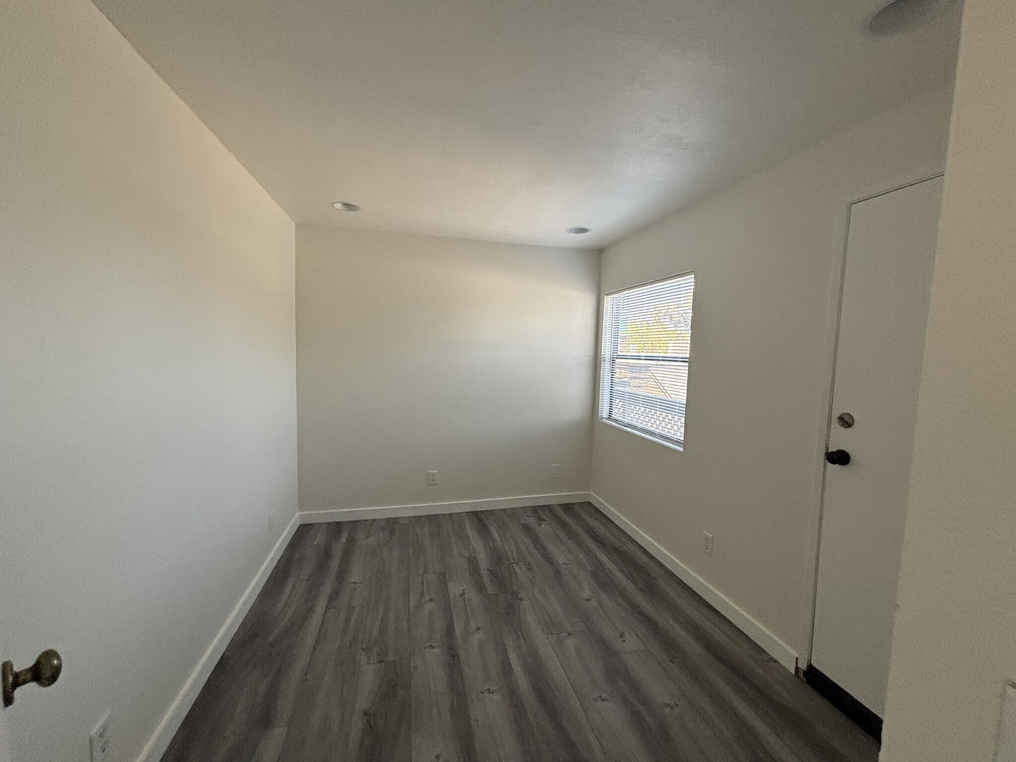 Building Photo - 4435 Nobel Dr