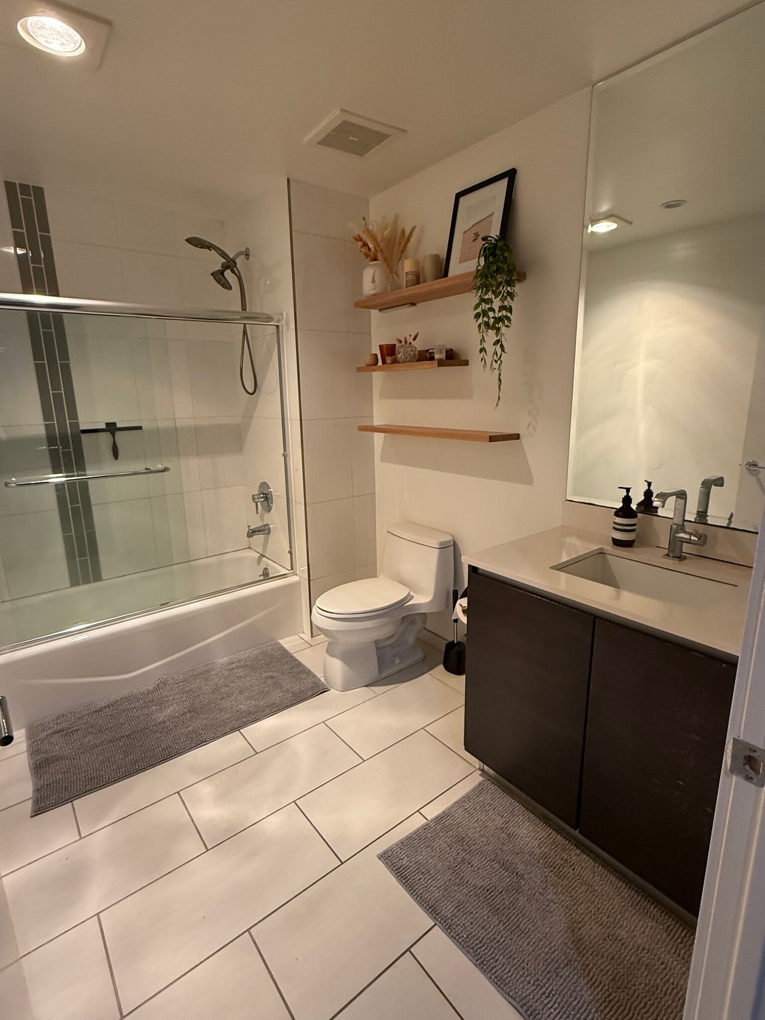 Building Photo - 1700 Sawtelle Blvd