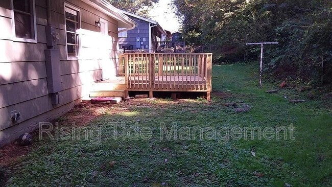 Building Photo - 700 Biscayne Dr