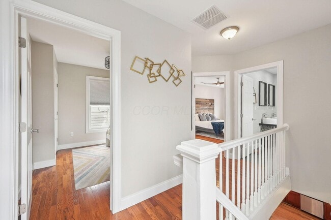 Building Photo - 565 Lathrop St