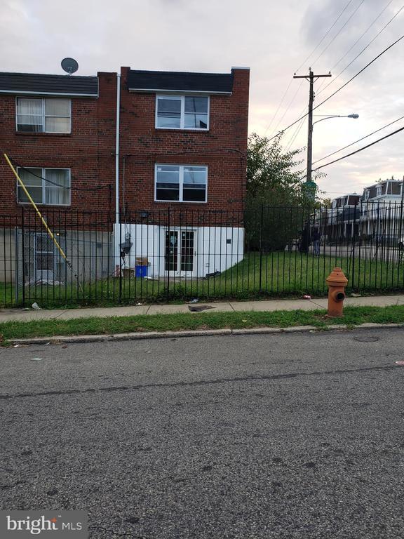 Building Photo - 4729 Melon St