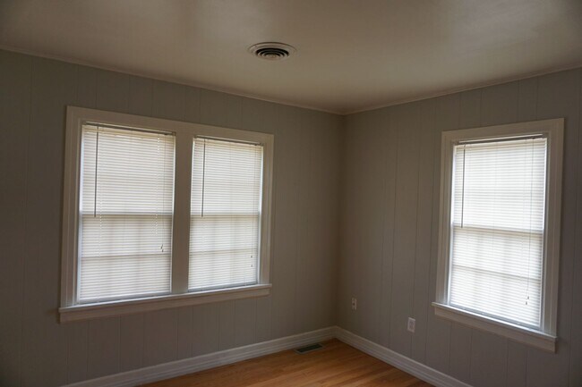 Building Photo - 3101 21st St