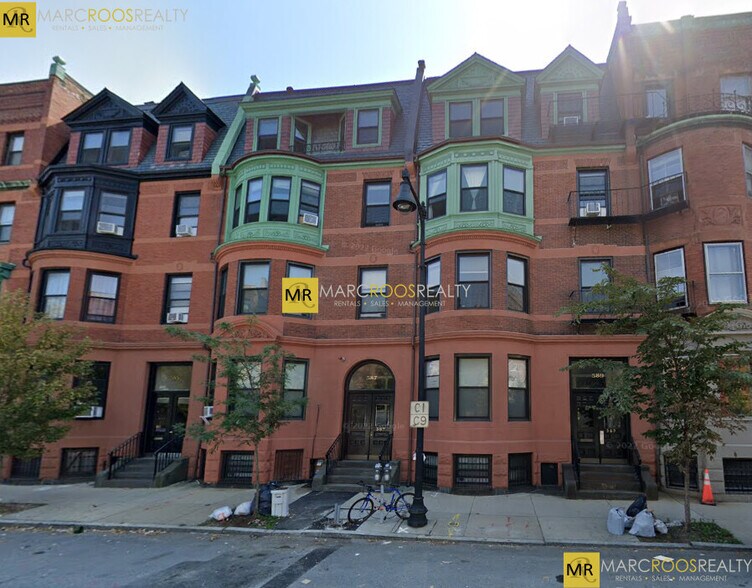 Building Photo - 585 Beacon St