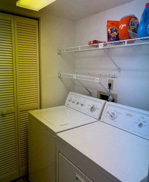 Building Photo - 4507 Longmeadow