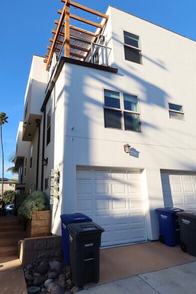 Building Photo - 403 Bonair St