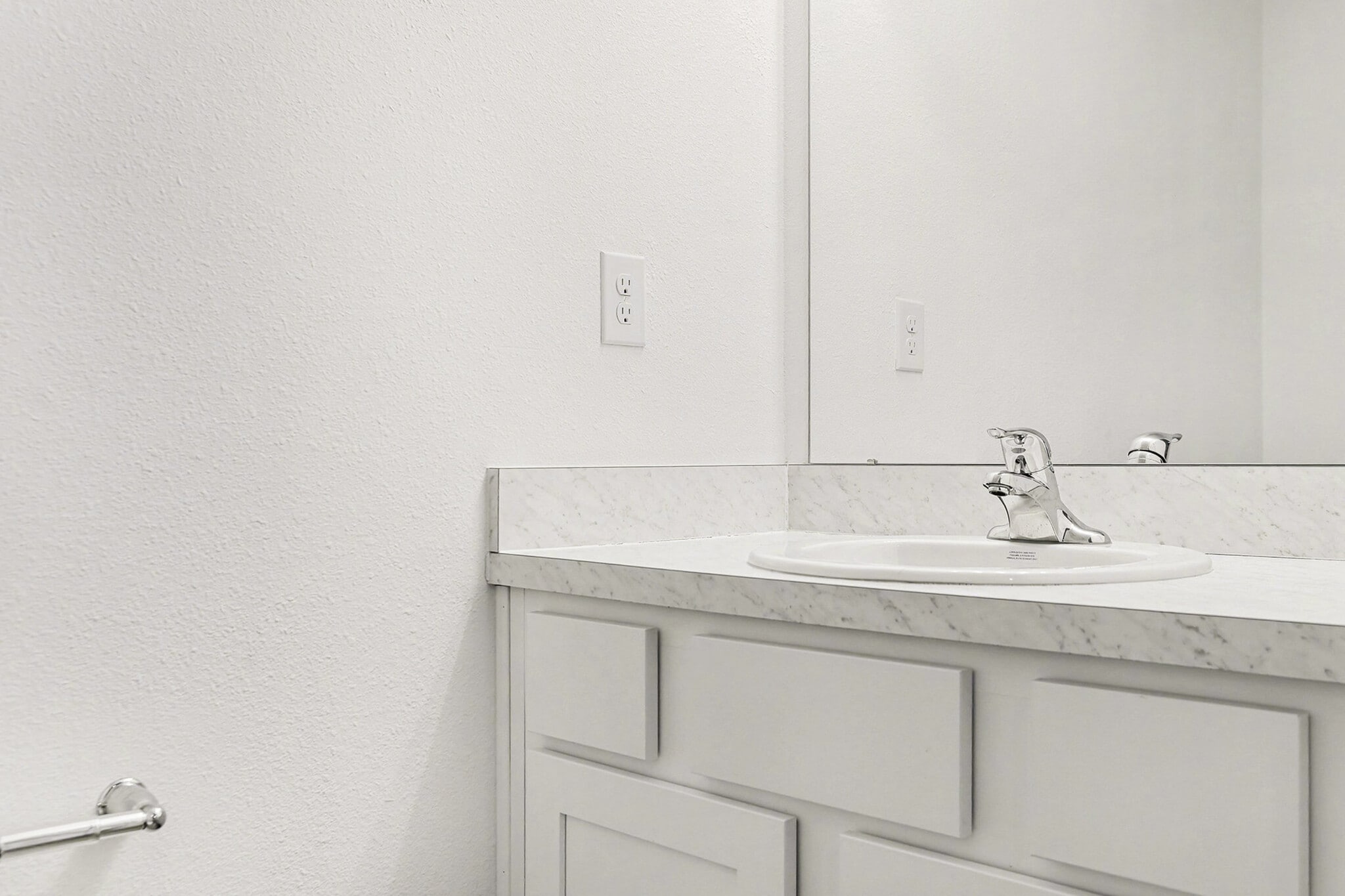 Building Photo - 9067 Gifford Dr