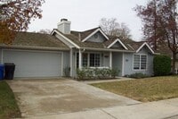Building Photo - 823 Tony Dr