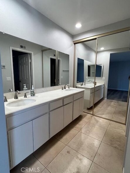 Building Photo - 26 Alderbrook