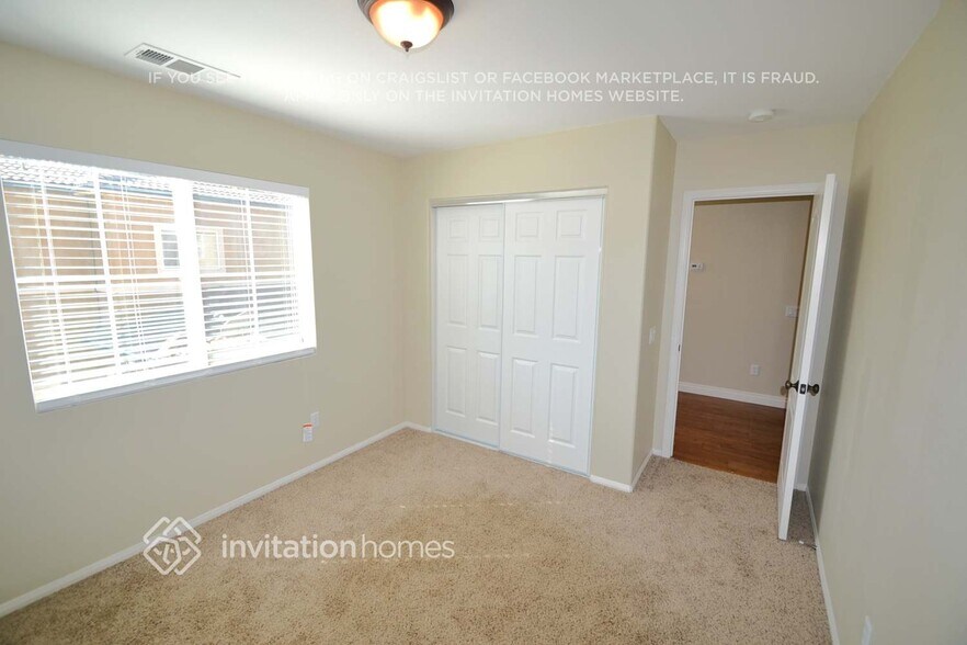 Building Photo - 9167 S Cullen Wy
