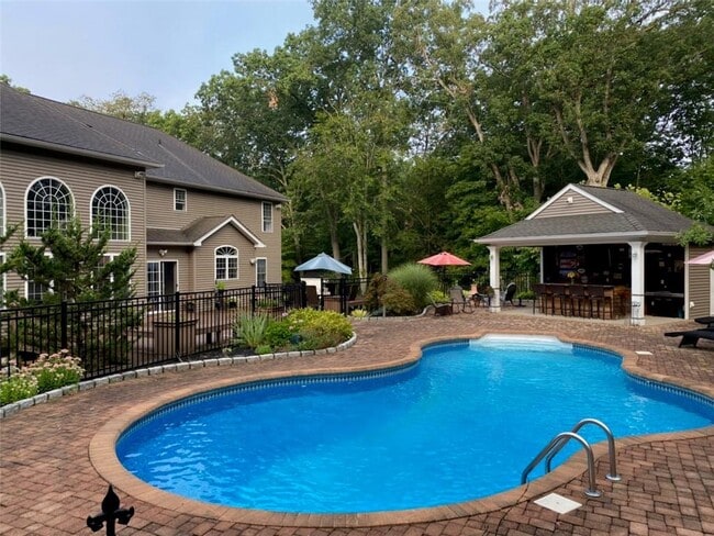 Building Photo - 45 Whitetail Rd