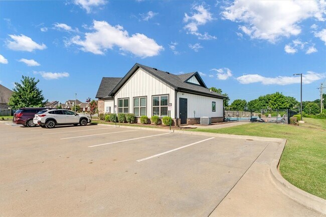 Building Photo - 1510 Florentine Rd