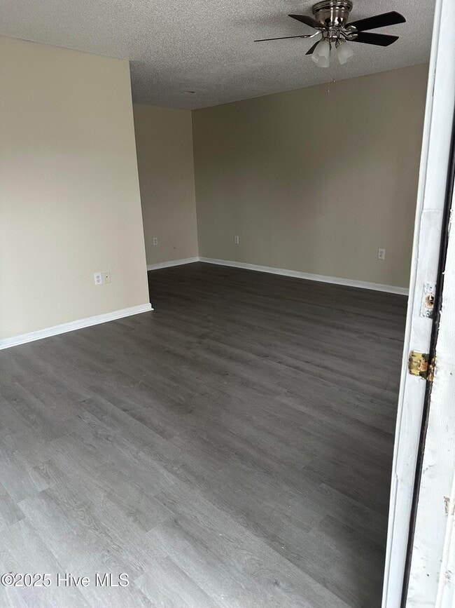 Building Photo - 4468 Magellan Ct