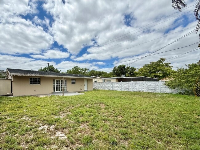 Building Photo - 6781 Garfield St