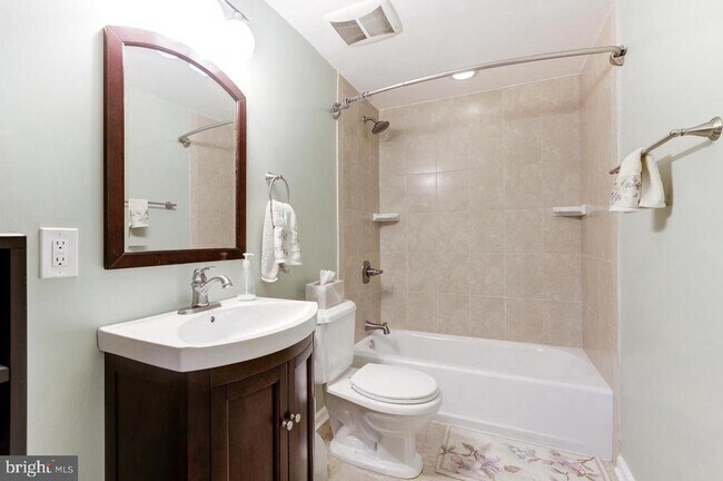 Building Photo - 7893 Godolphin Dr