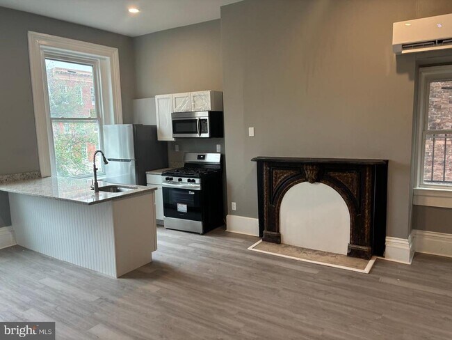 Building Photo - 2124 Maryland Ave