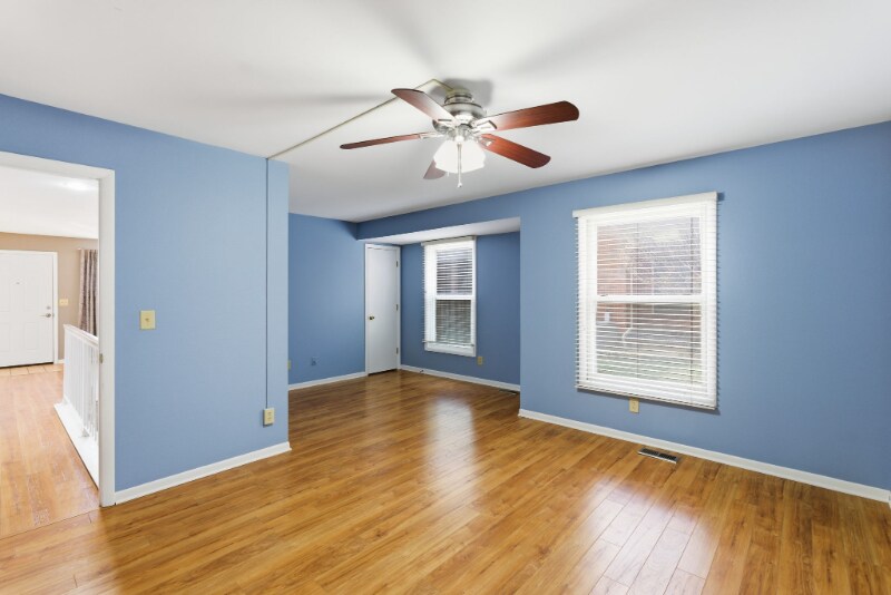 Building Photo - 1450 S Webb Rd