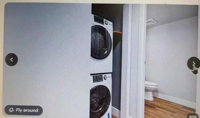 Building Photo - Painter Crossing