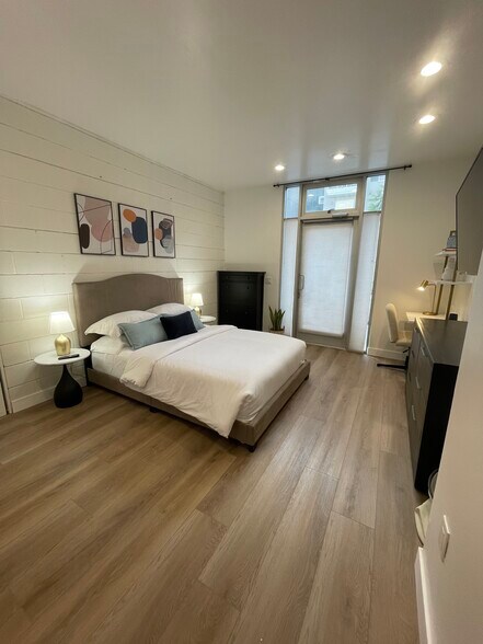 Building Photo - 1601 Kettner Blvd
